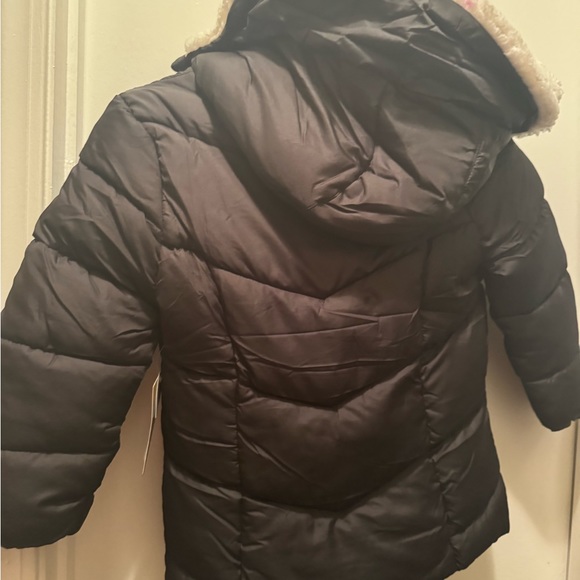 Girls Puffer Coat - Picture 2 of 6